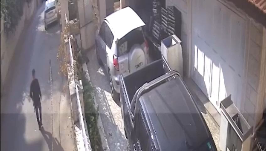 القدس : اعتقال مشتبه بسرقة الاموال من مصلين | فيديو